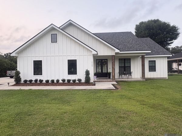 2126 Saint Mary St, Thibodaux, LA 70301
