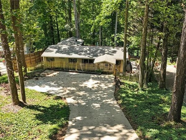 6695 Thunder Trail , Gainesville, GA 30506