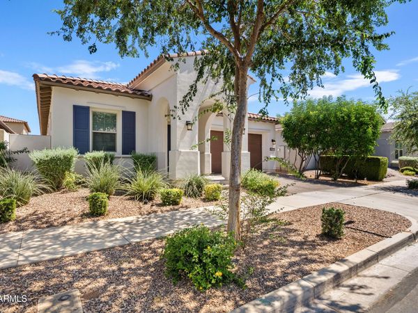 10437 E PALLADIUM Drive, Mesa, AZ 85212
