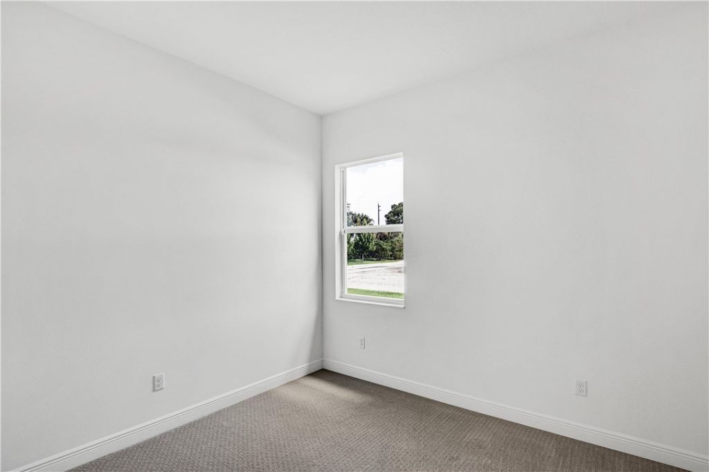 6783 68th Square, Vero Beach, FL 32967 Photo