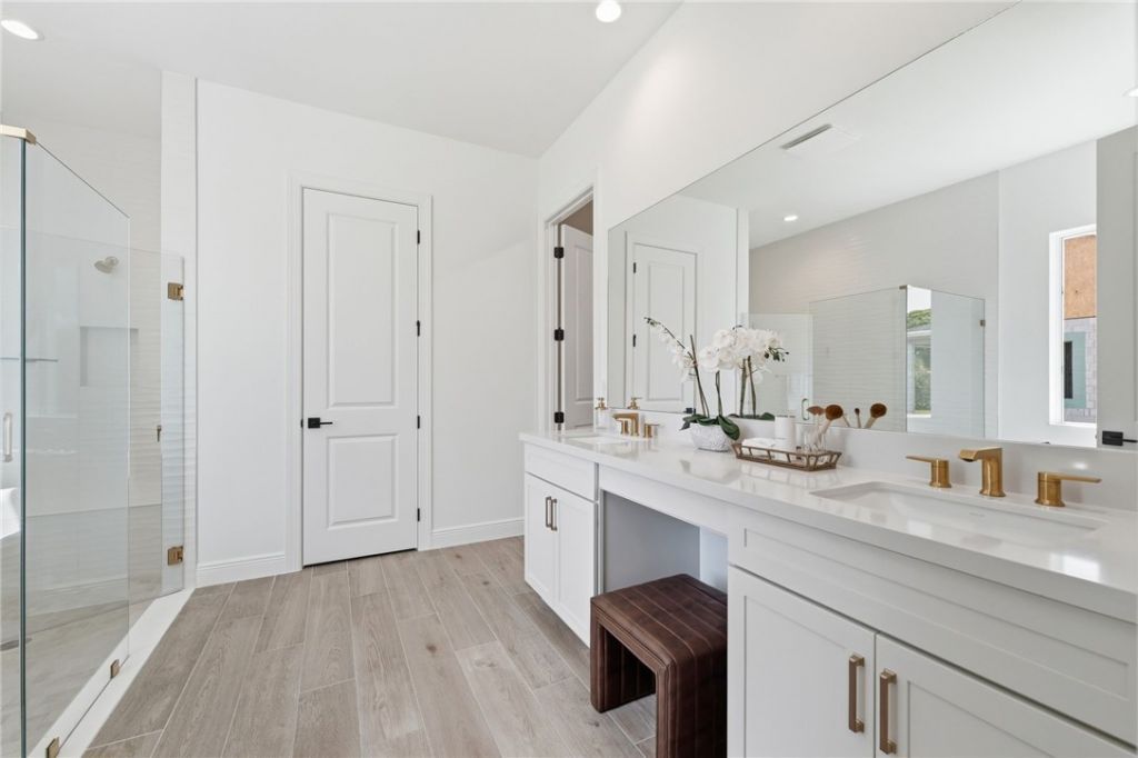 6783 68th Square, Vero Beach, FL 32967 Photo