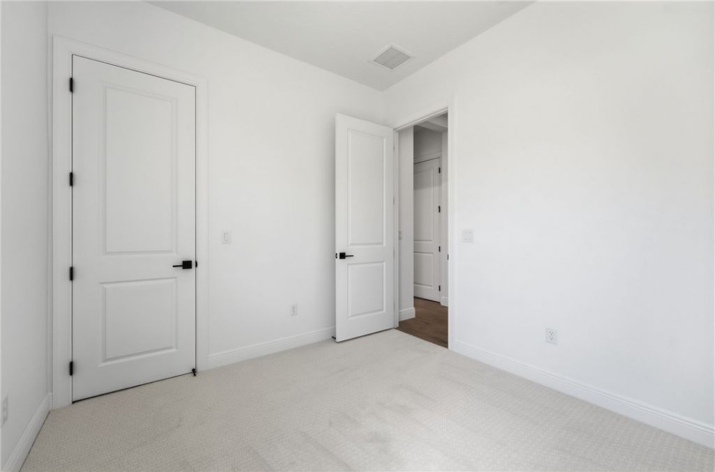 6783 68th Square, Vero Beach, FL 32967 Photo