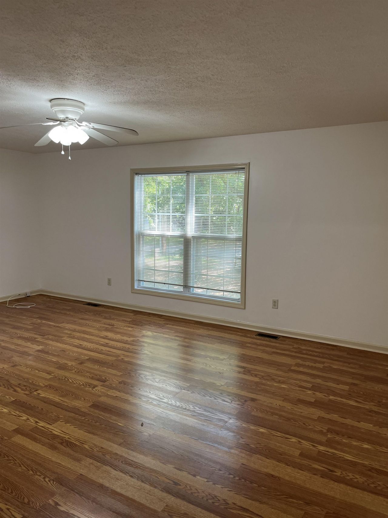 530 Bend Ave. Photo 17