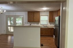 530 Bend Ave. photo 4