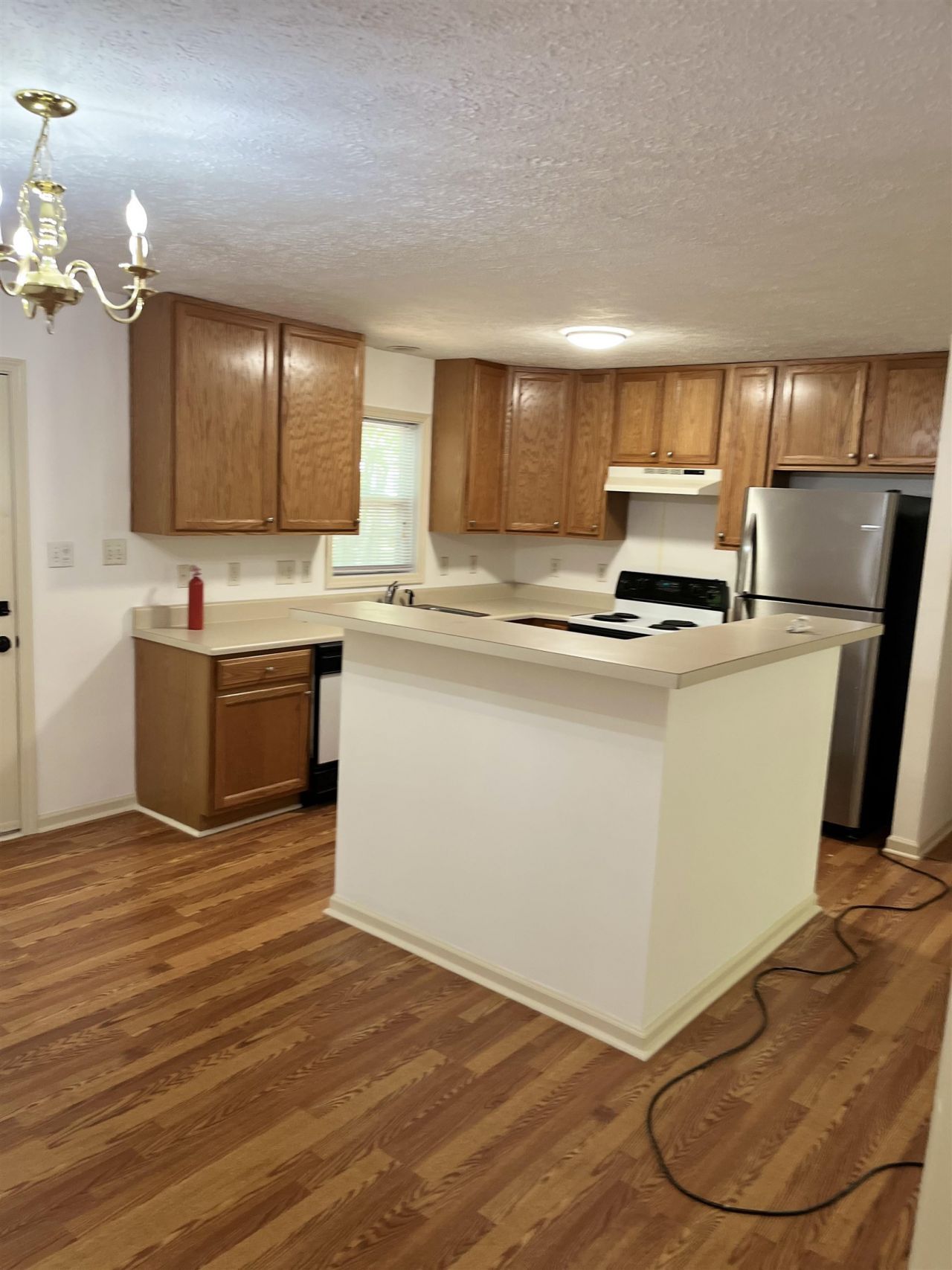 530 Bend Ave. Photo 4