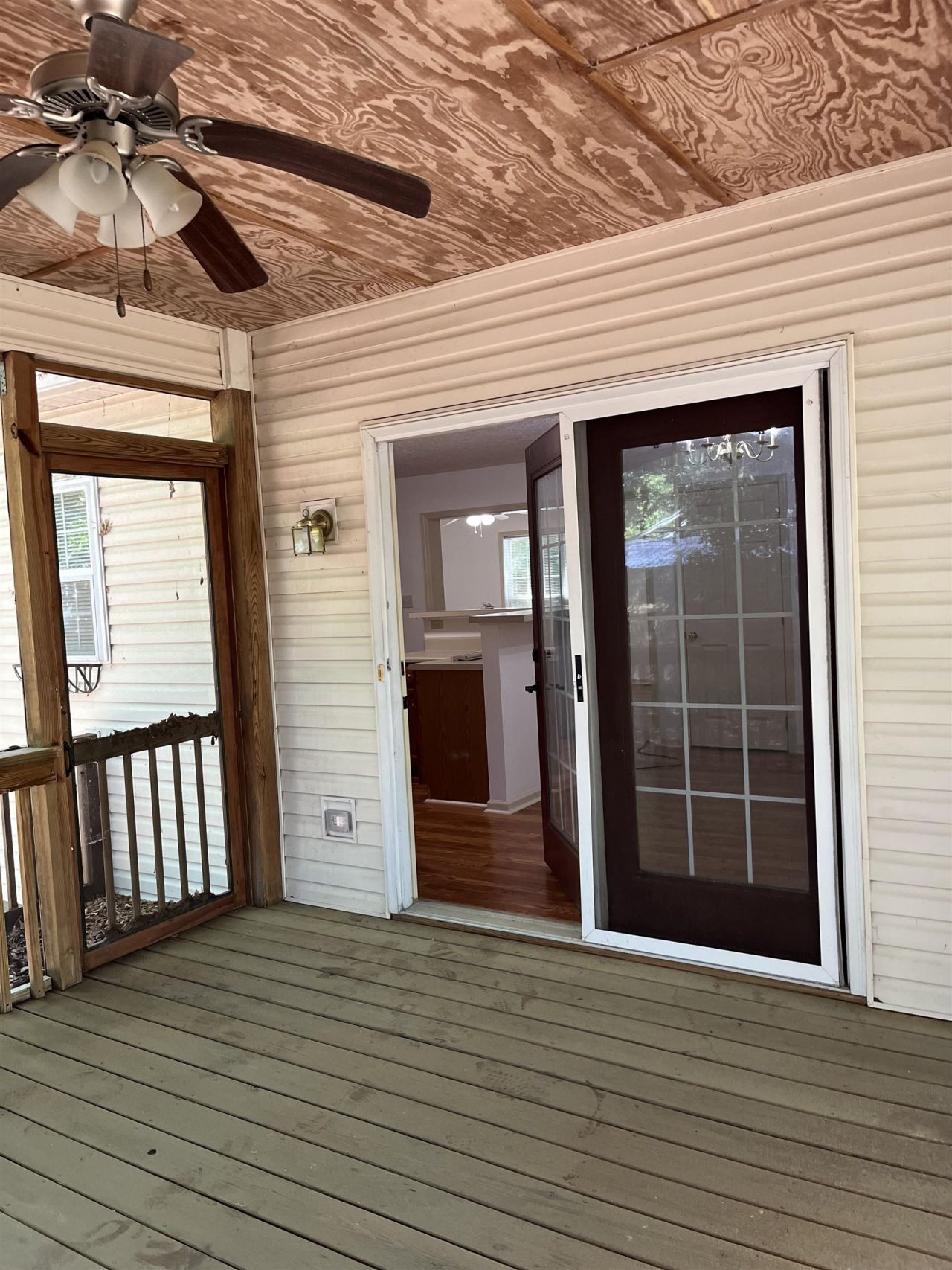 530 Bend Ave. Photo 7