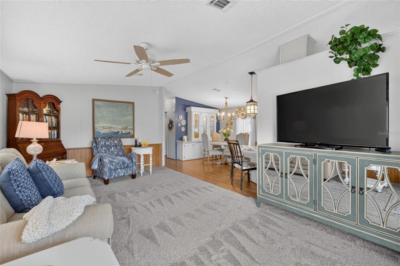 572 Tammi Drive , Leesburg, FL 34788 Photo