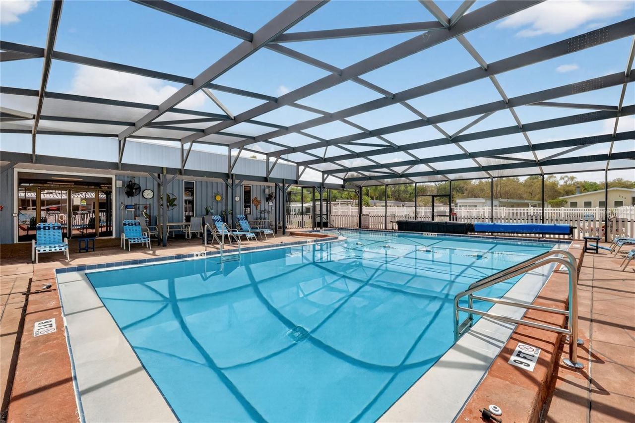 572 Tammi Drive , Leesburg, FL 34788 Photo