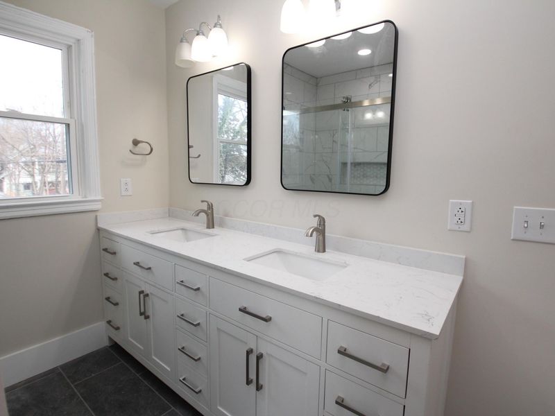 711 Berkeley Road , Columbus, OH 43205 Photo 17