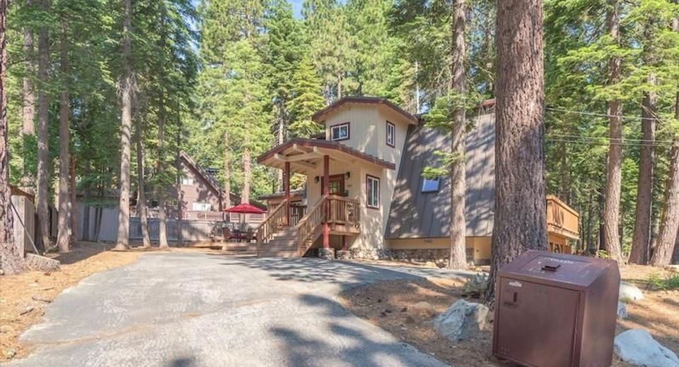 920 The Drive, Tahoe City, CA 96145 Photo