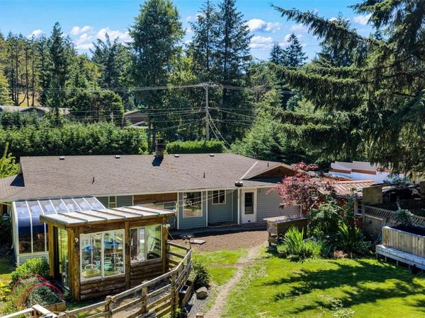 2614 Shawnigan Lake Rd E, Shawnigan Lake, BC V0R 2W0
