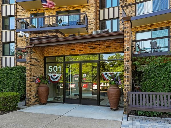501 Lake Hinsdale Drive , Unit 408, Willowbrook, IL 60527