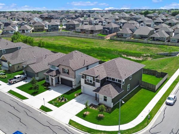 722 Palo Brea LOOP, Hutto, TX 78634