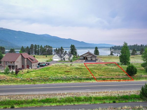 13116 Hawks Bay Road, Donnelly, ID 83615