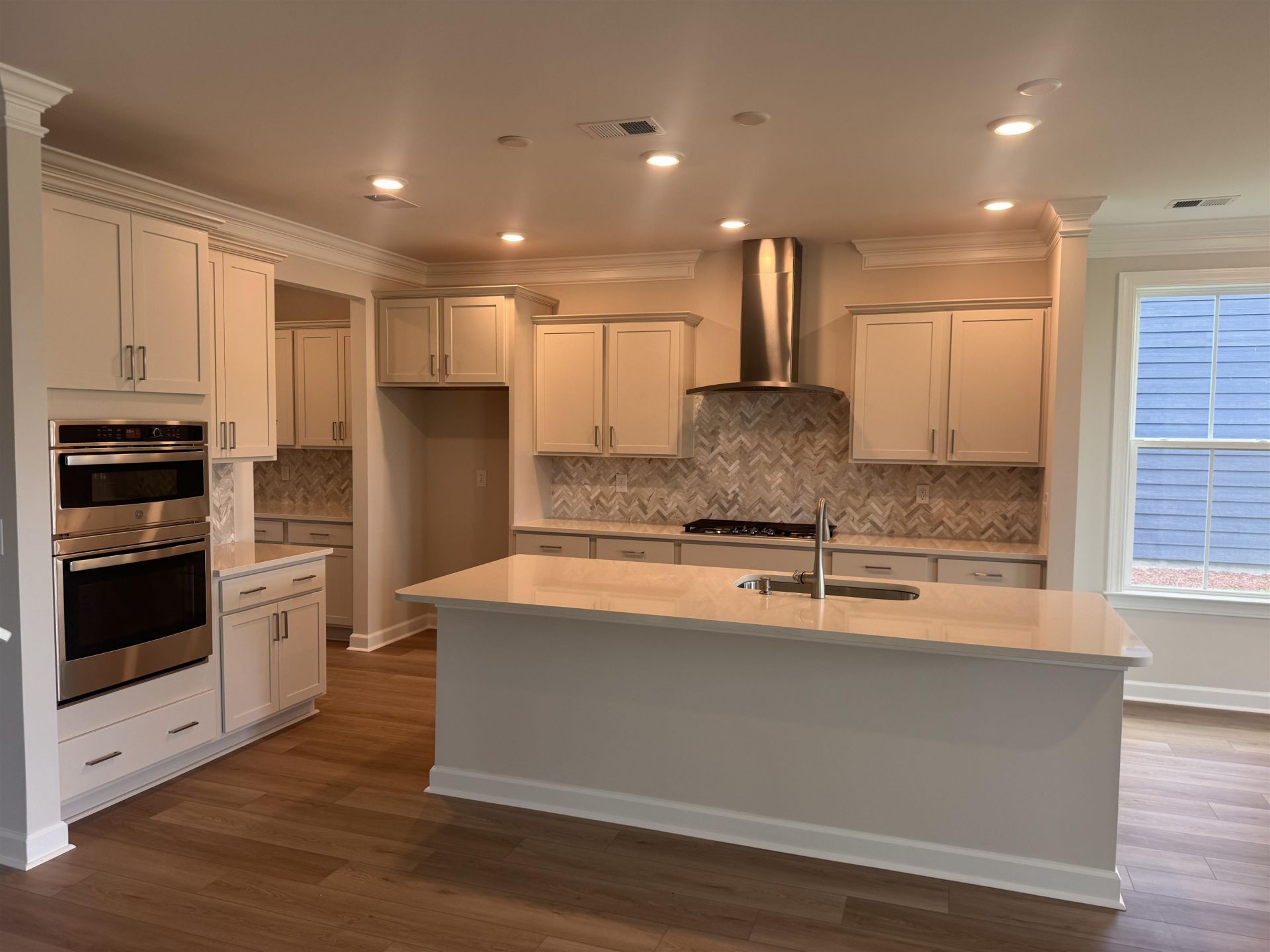 405 Starlit Way Photo 4