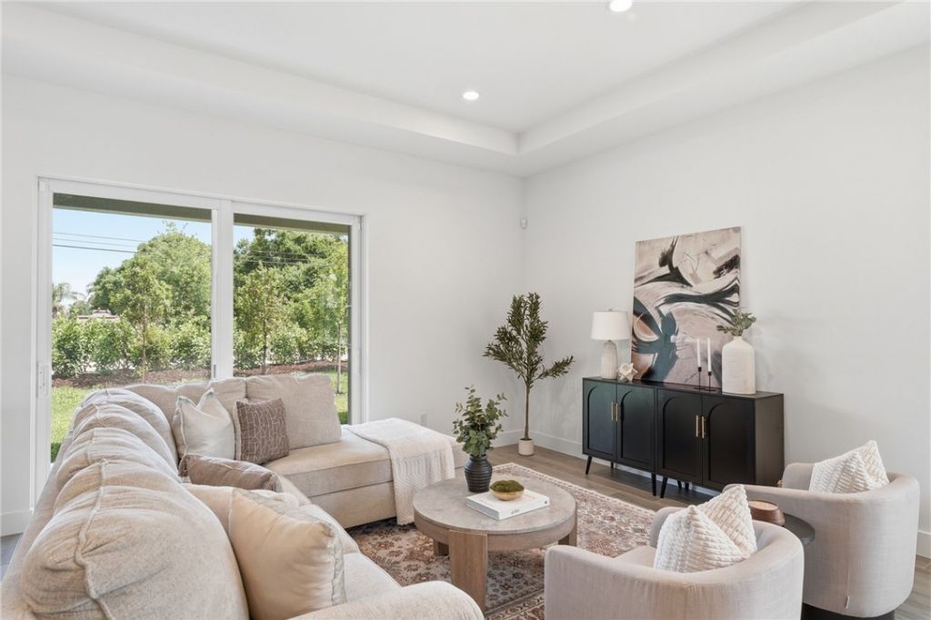 6883 68th Square, Vero Beach, FL 32967 Photo