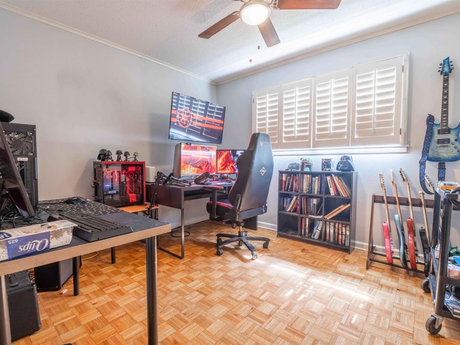 Property Image 32