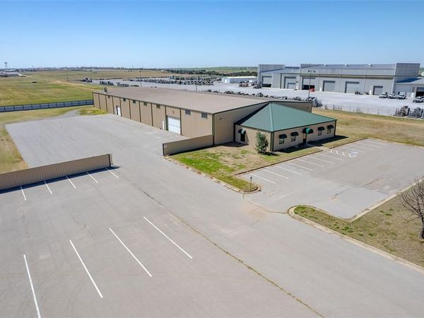 211 W Canyon Run, Hinton, OK 73047