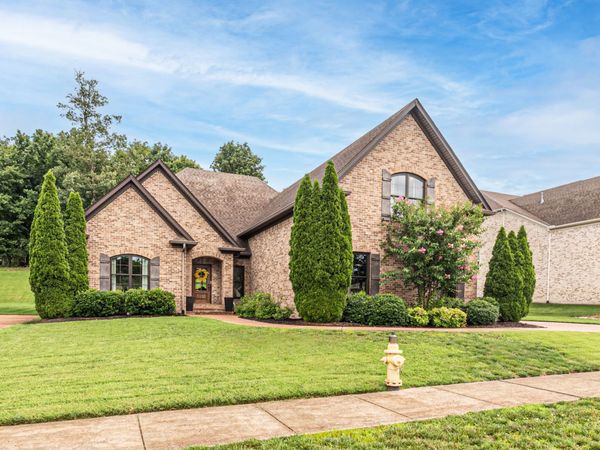147 Fountain Brooke Dr, Hendersonville, TN 37075