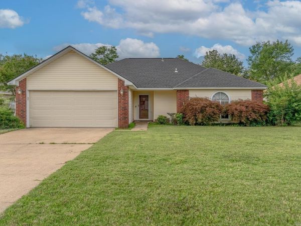 1513 Crepe Myrtle Drive , Jonesboro, AR 72405