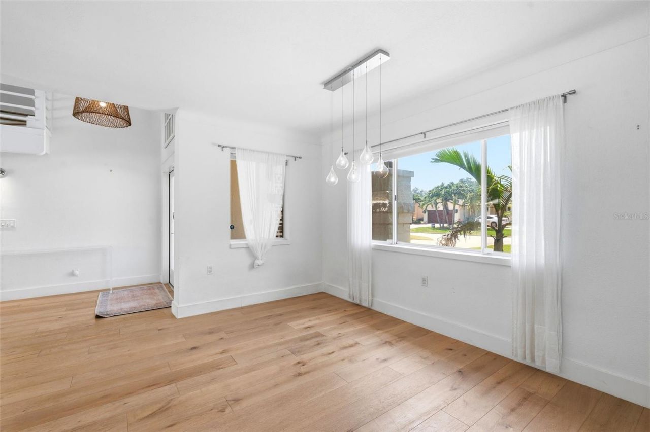 141 Giralda Boulevard Ne, Saint Petersburg, FL 33704 Photo
