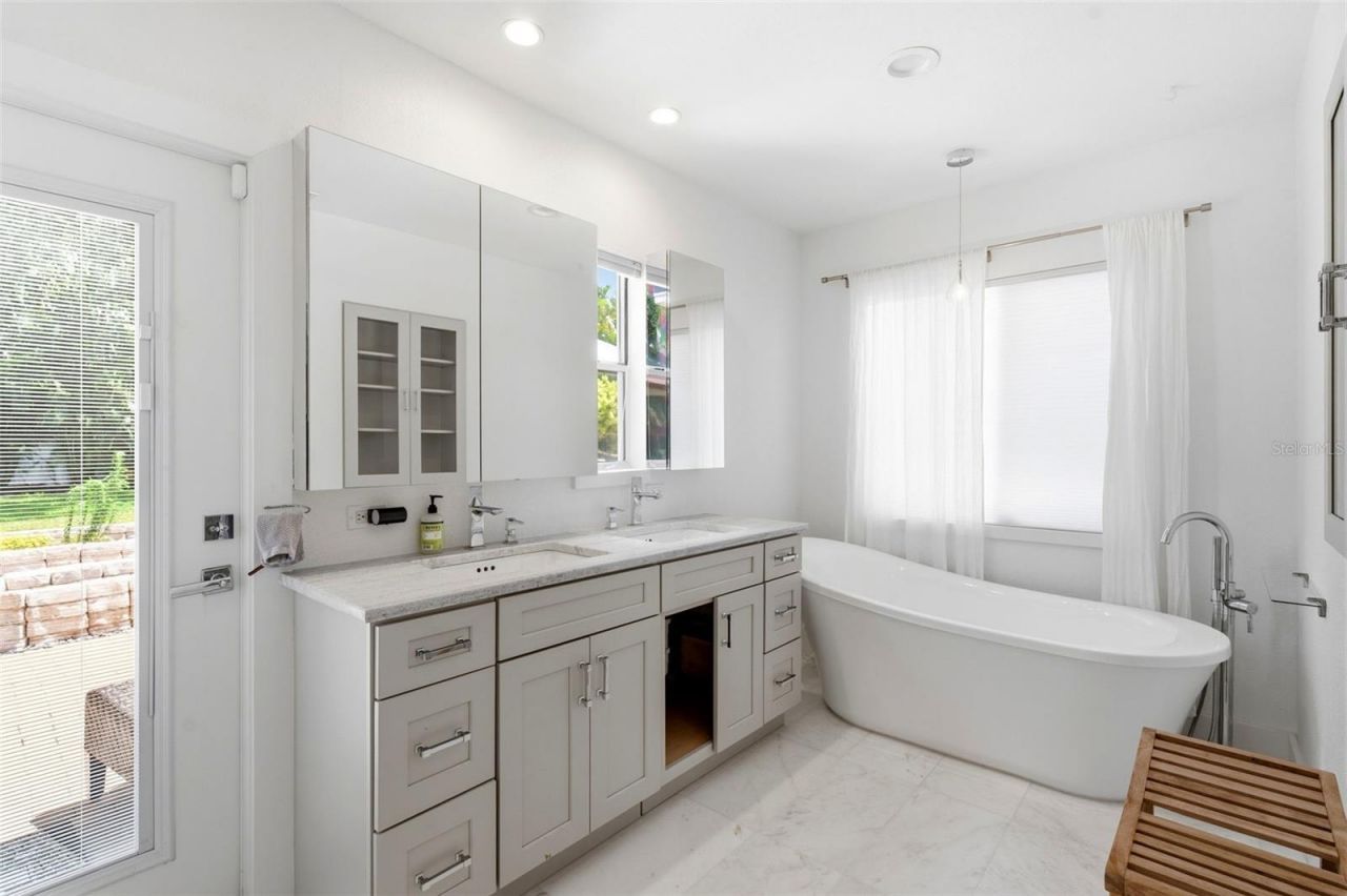 141 Giralda Boulevard Ne, Saint Petersburg, FL 33704 Photo