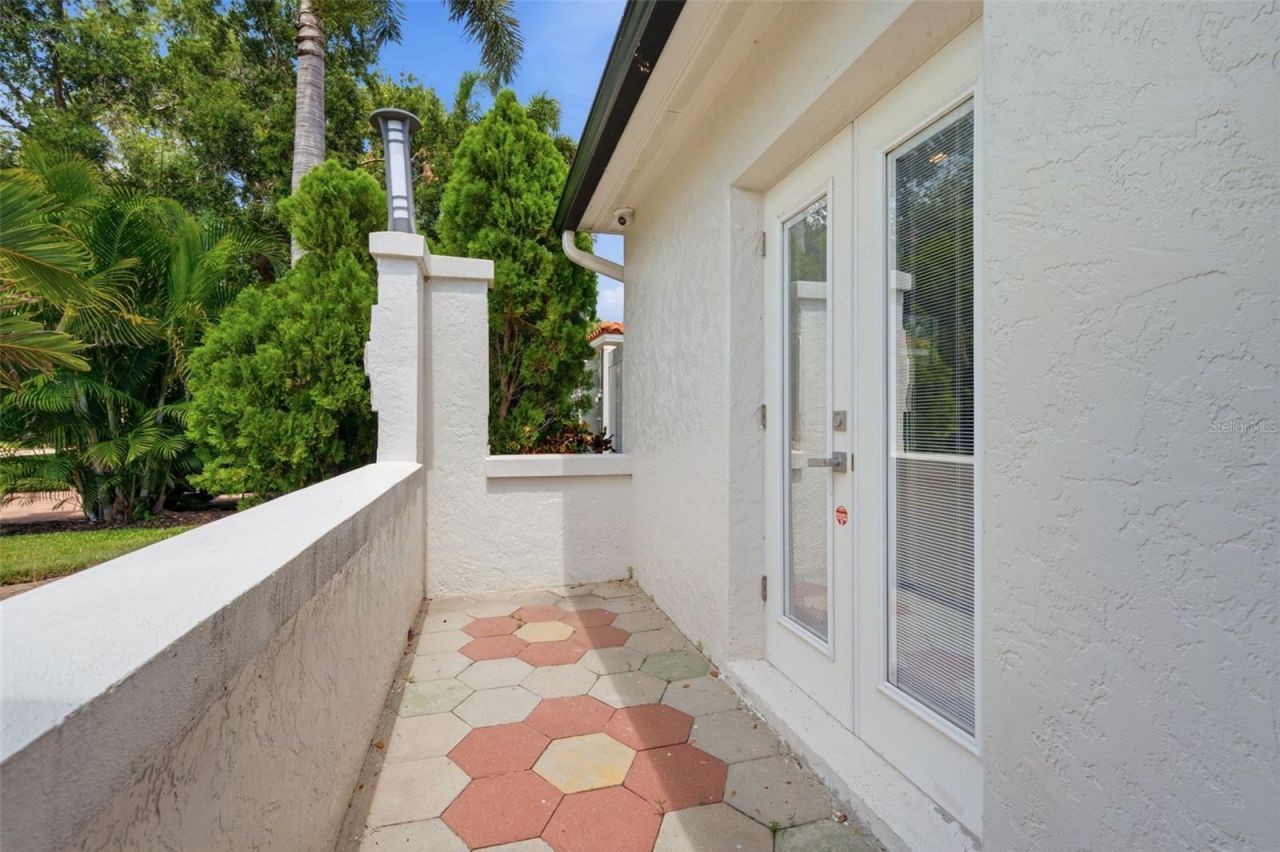 141 Giralda Boulevard Ne, Saint Petersburg, FL 33704 Photo