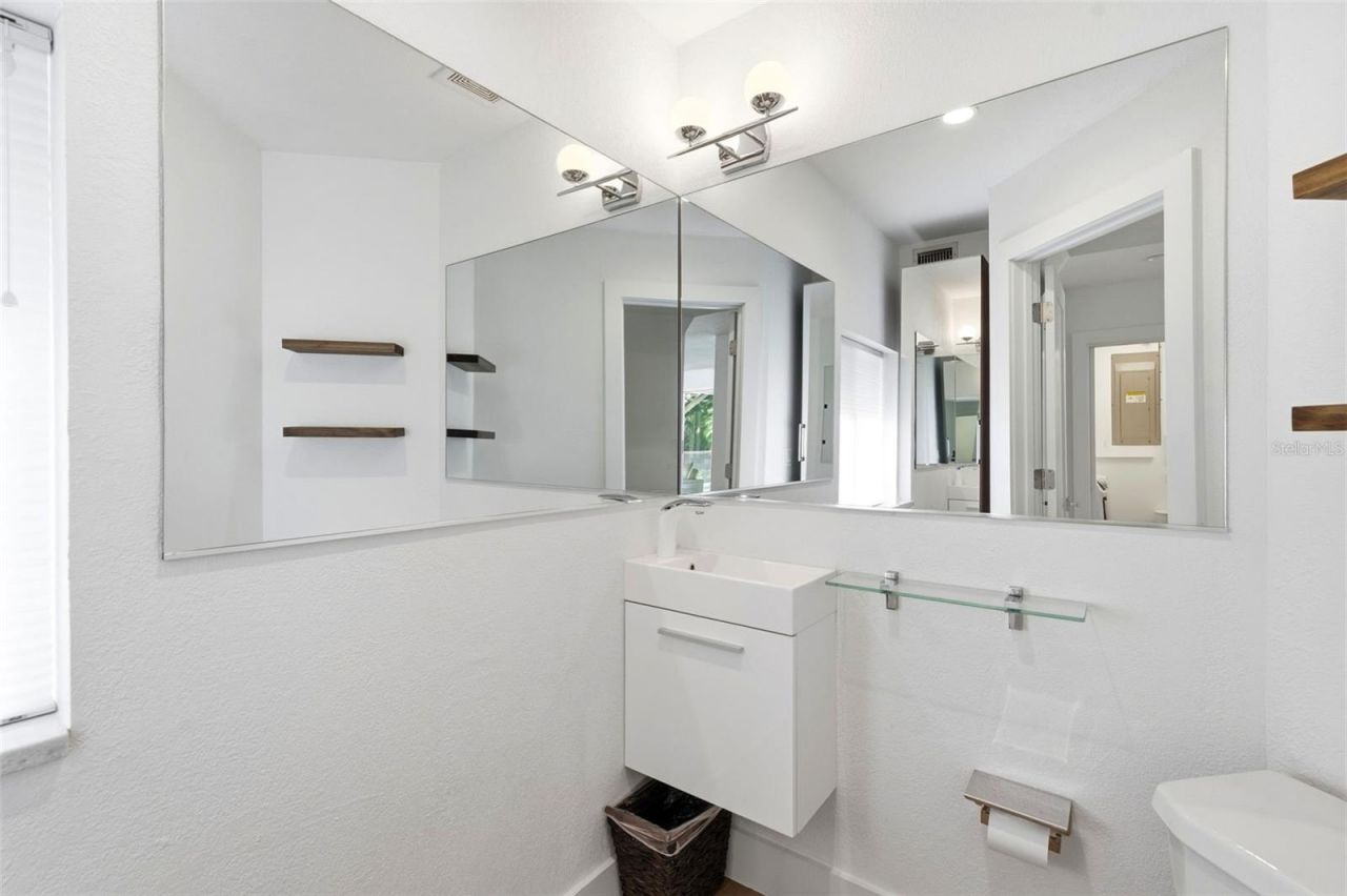 141 Giralda Boulevard Ne, Saint Petersburg, FL 33704 Photo