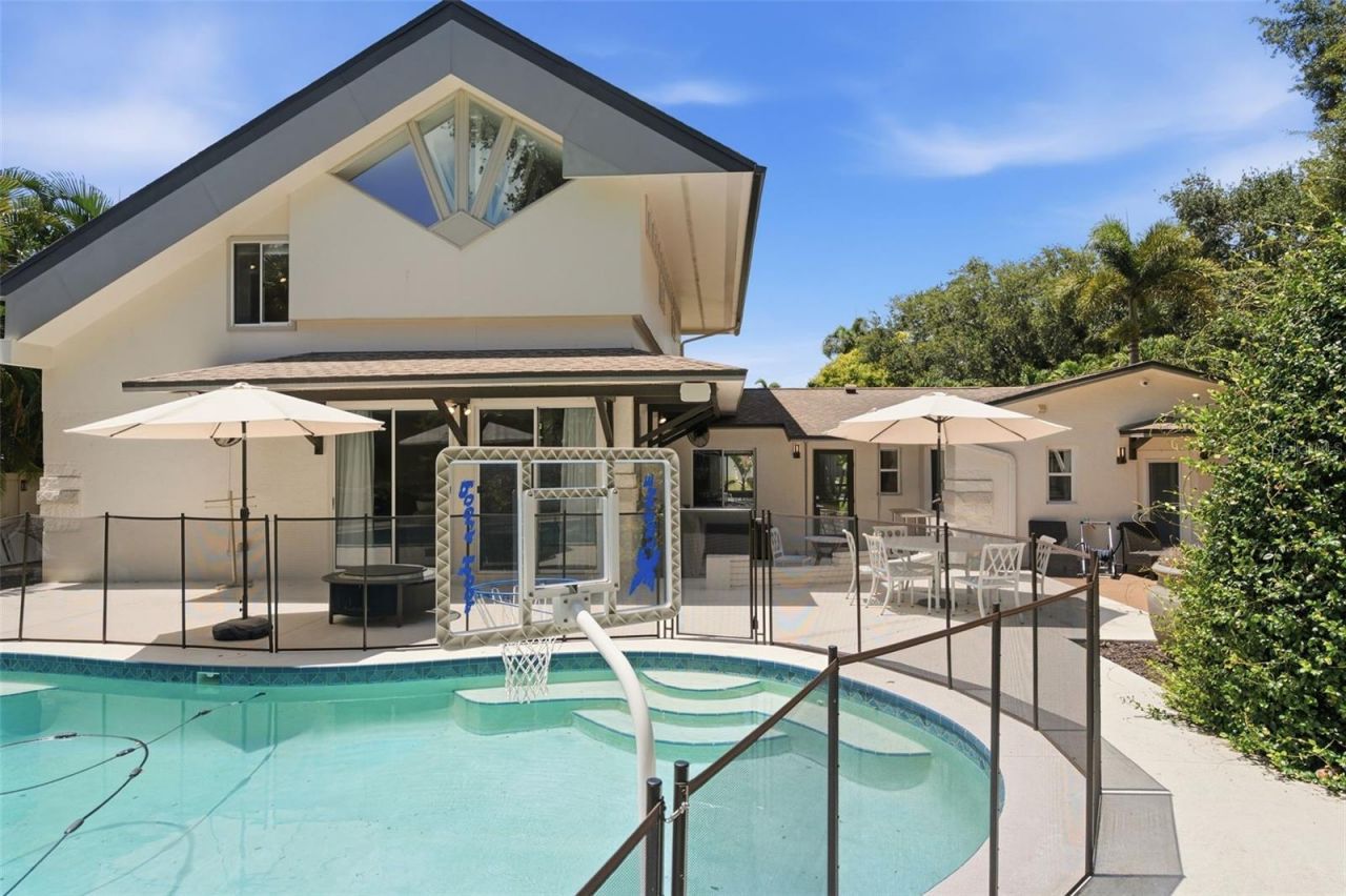 141 Giralda Boulevard Ne, Saint Petersburg, FL 33704 Photo