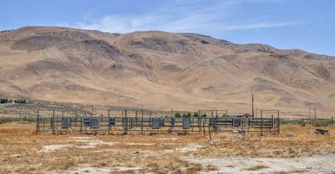 16500 Pyramid Way, Spanish Springs, NV 89510 Photo