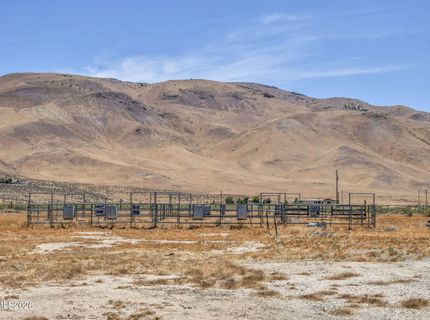 16500 Pyramid Way, Spanish Springs, NV 89510 Photo