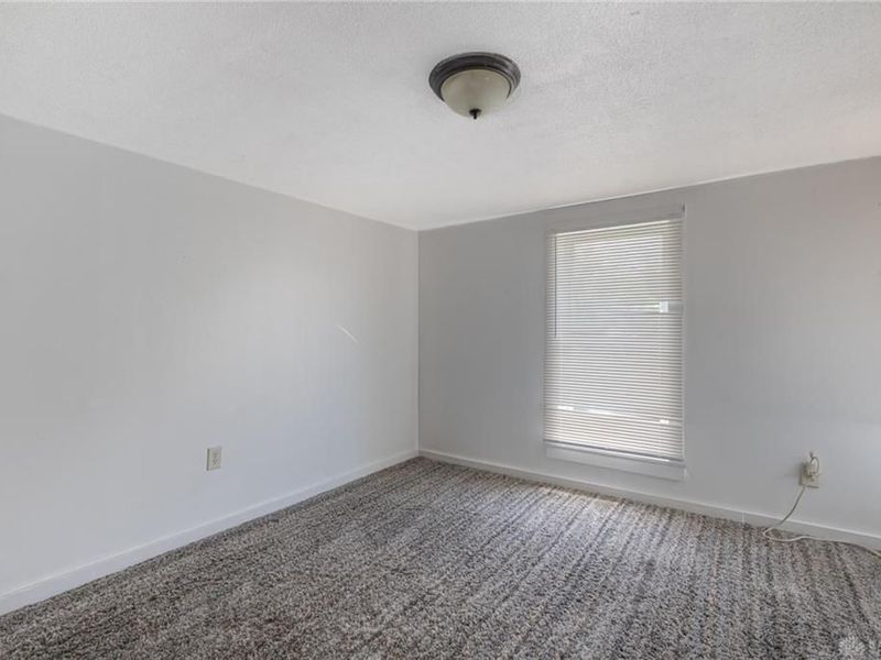 2484 Hilltop Avenue, Springfield, OH 45503 Photo 17