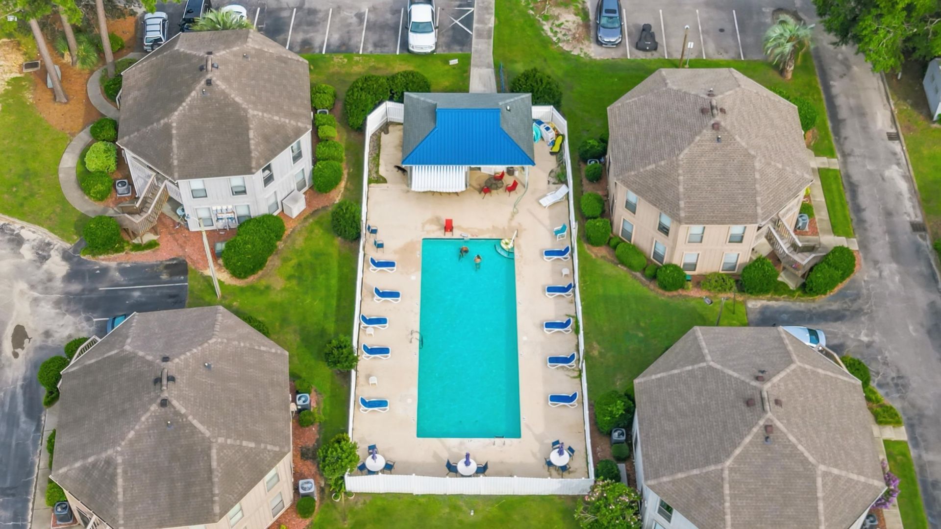 105 Saint Andrews Ct. Photo 41