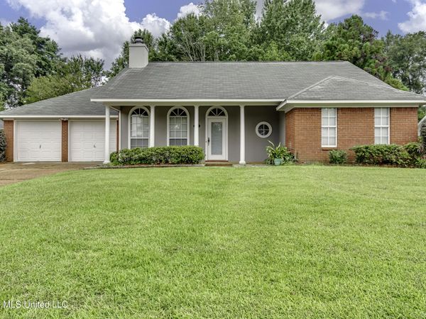 212 Hawthorne Drive, Madison, MS 39110