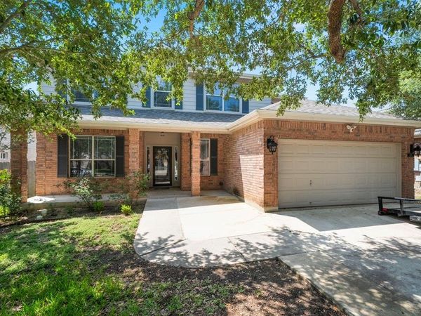 611 Secretariat DR, Cibolo, TX 78108