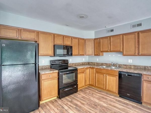 203 HAMILTON STREET, DELAWARE CITY, DE 19706