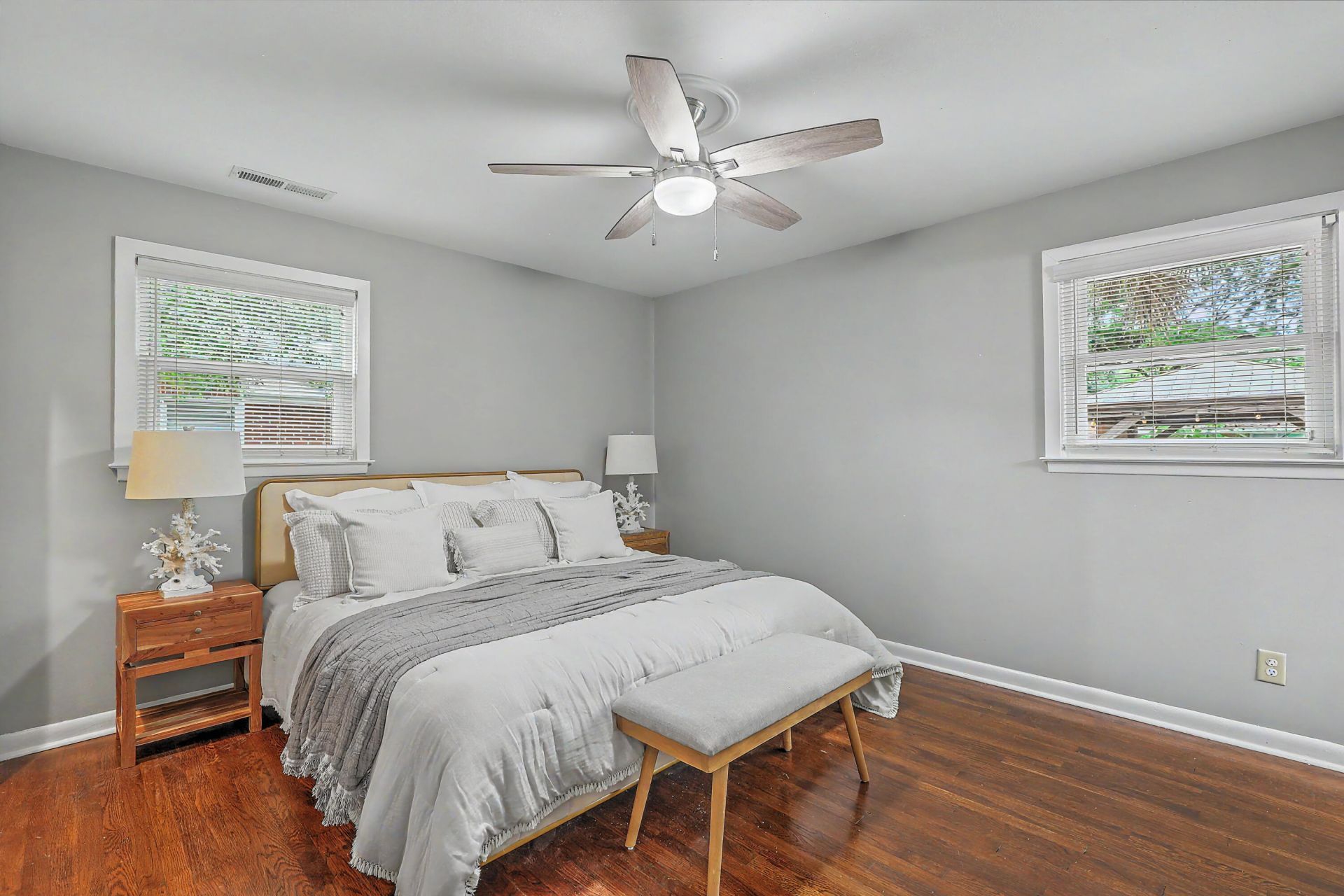 1320 Coleridge Street Photo 29
