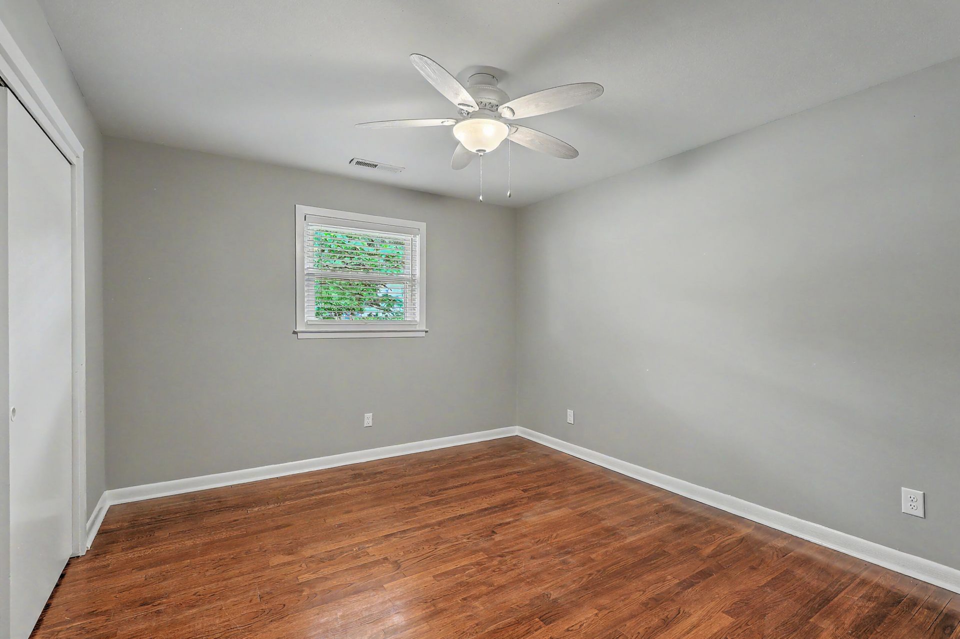 1320 Coleridge Street Photo 34
