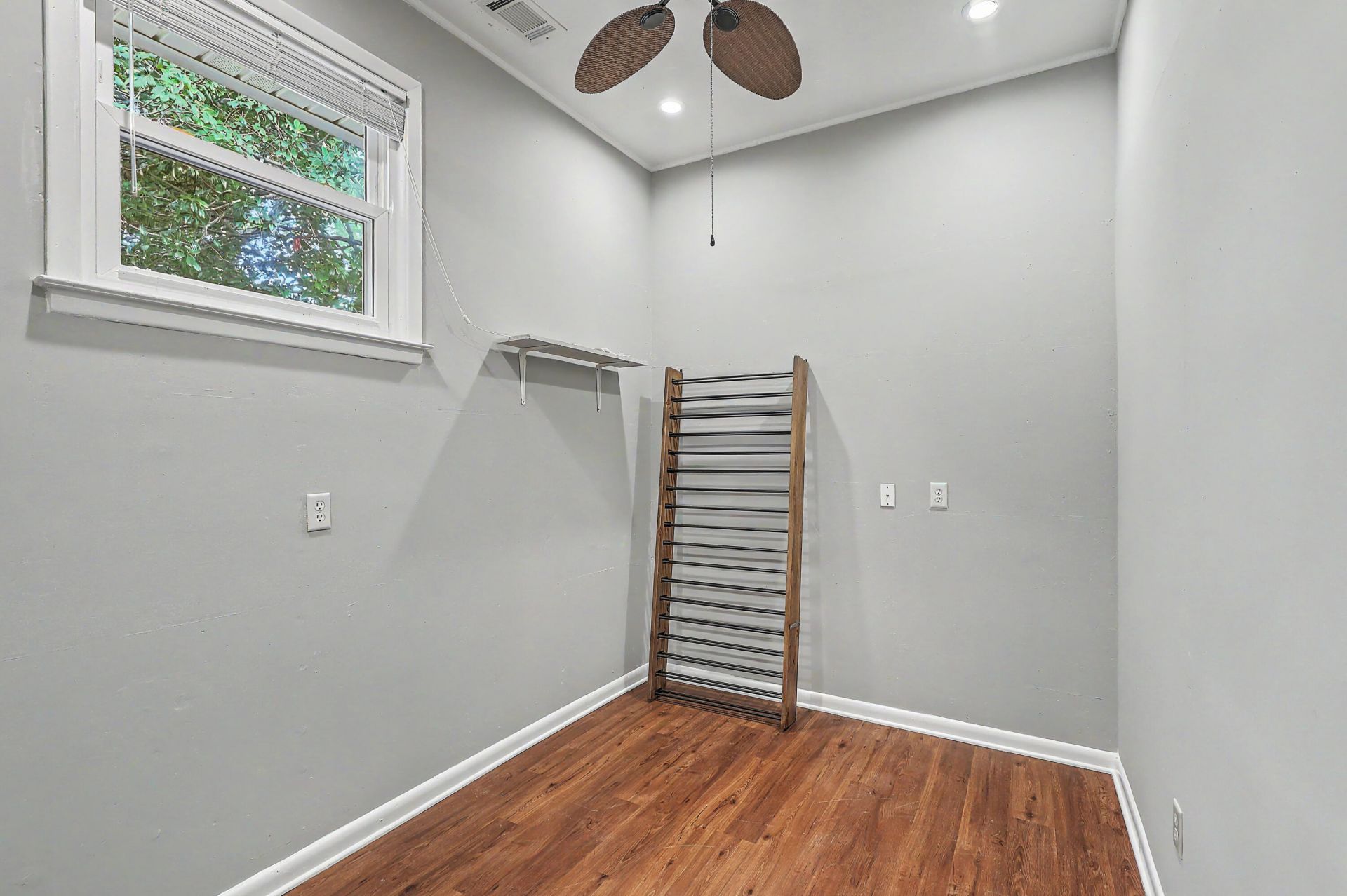 1320 Coleridge Street Photo 36