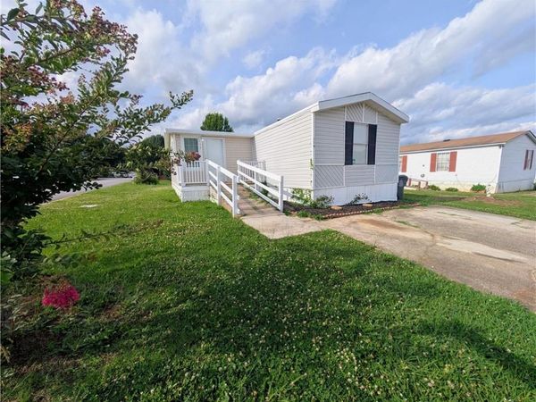 119 Seabreeze Drive , Hampton, GA 30028