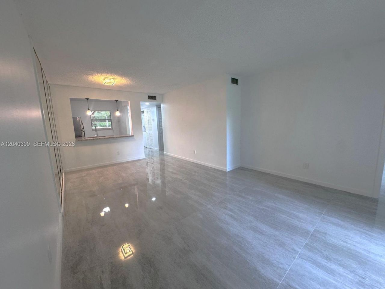 10325 NW 11th St, Unit 101, Pembroke Pines, FL 33026 Photo