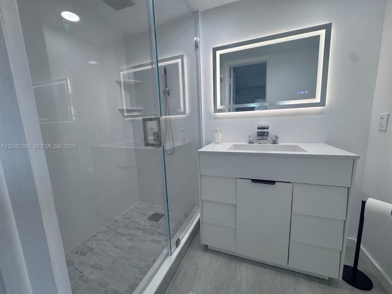 10325 NW 11th St, Unit 101, Pembroke Pines, FL 33026 Photo