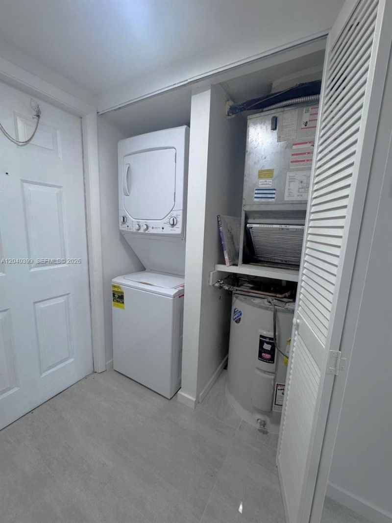 10325 NW 11th St, Unit 101, Pembroke Pines, FL 33026 Photo