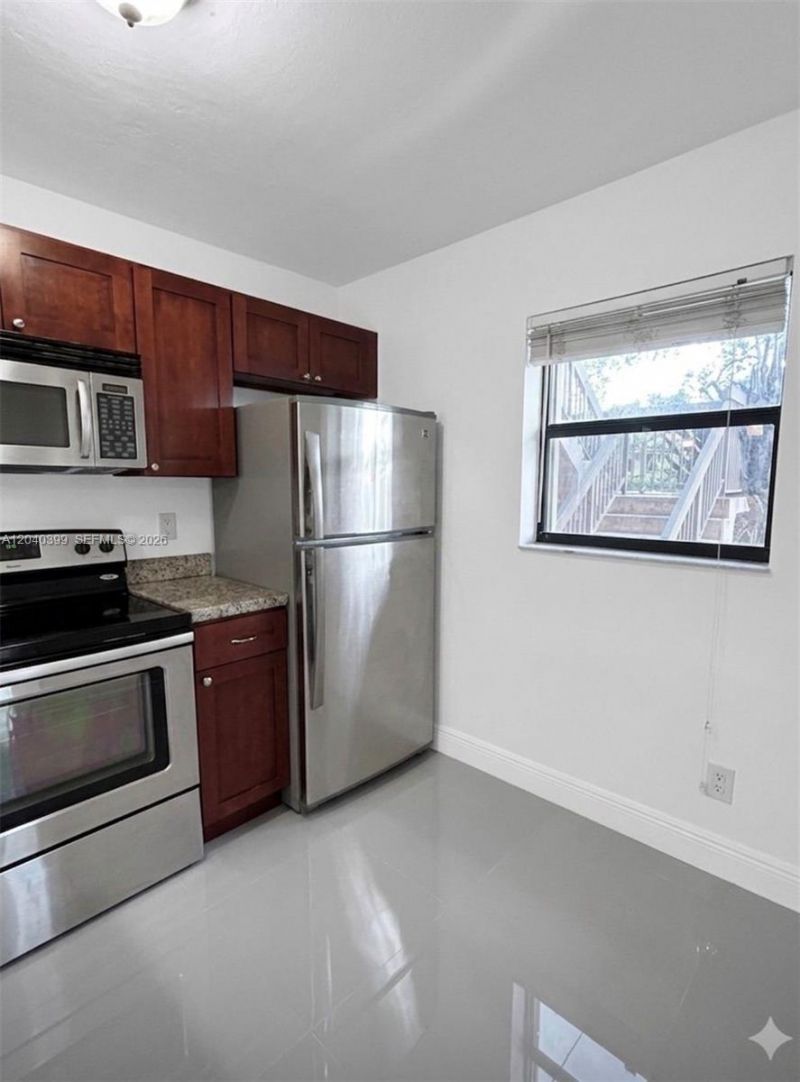 10325 NW 11th St, Unit 101, Pembroke Pines, FL 33026 Photo
