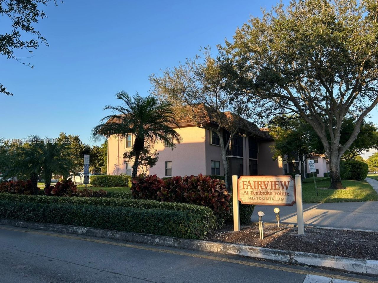 10325 NW 11th St, Unit 101, Pembroke Pines, FL 33026 Photo