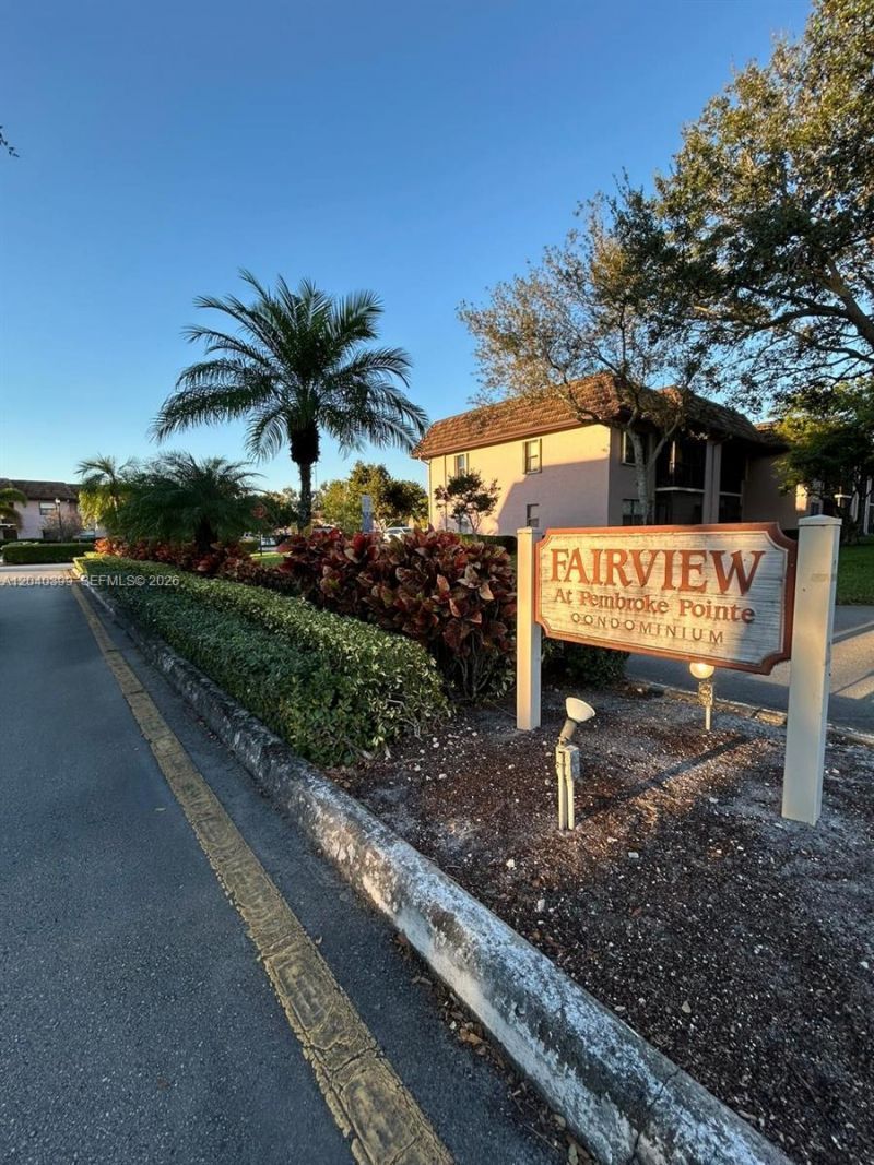 10325 NW 11th St, Unit 101, Pembroke Pines, FL 33026 Photo