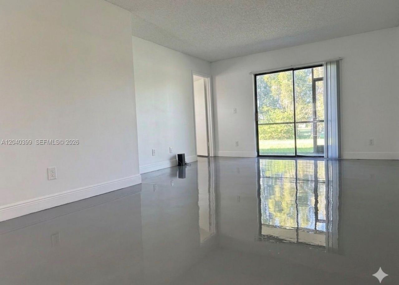 10325 NW 11th St, Unit 101, Pembroke Pines, FL 33026 Photo