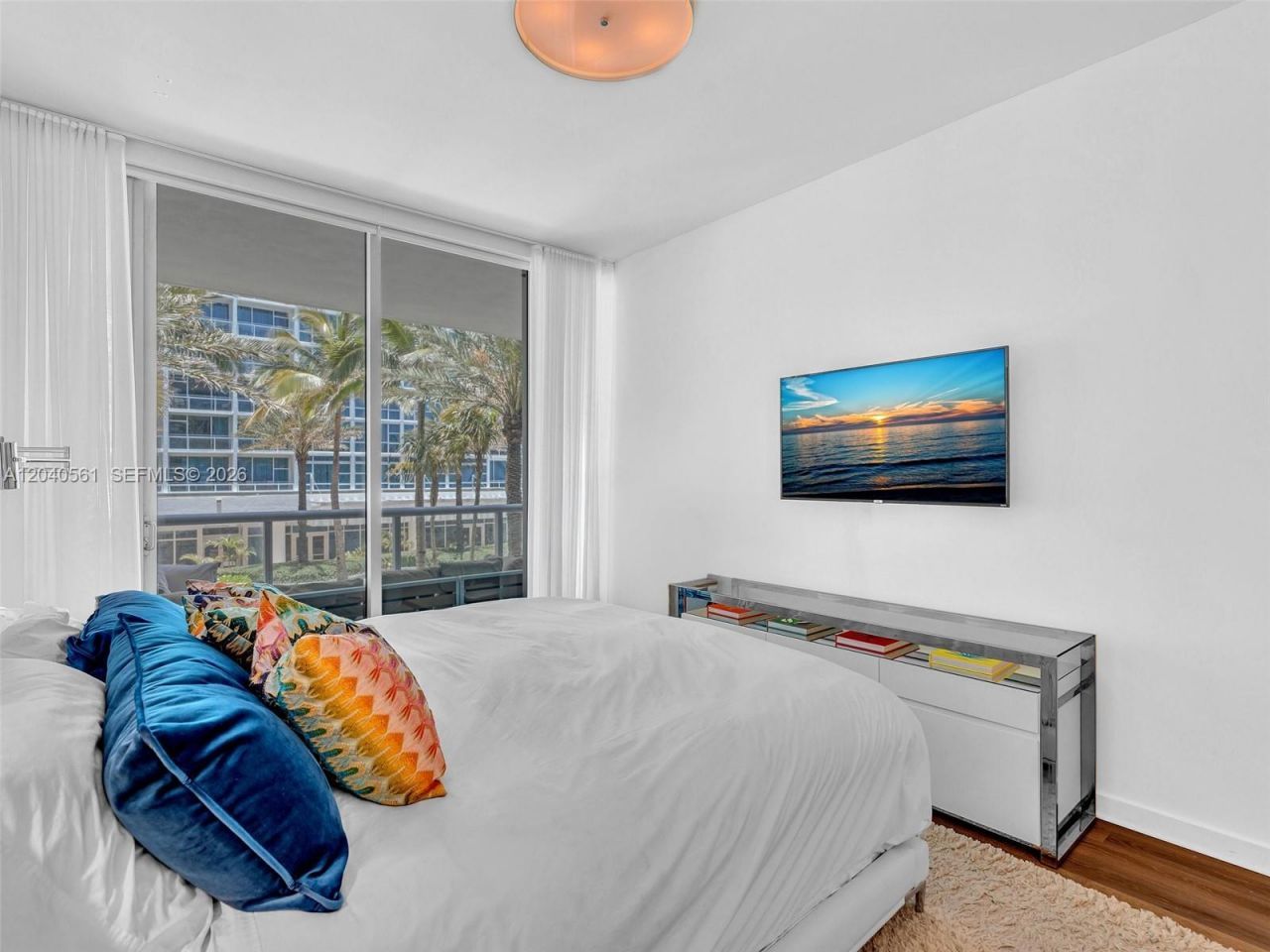 6799 Collins Ave, Unit 203, Miami Beach, FL 33141 Photo
