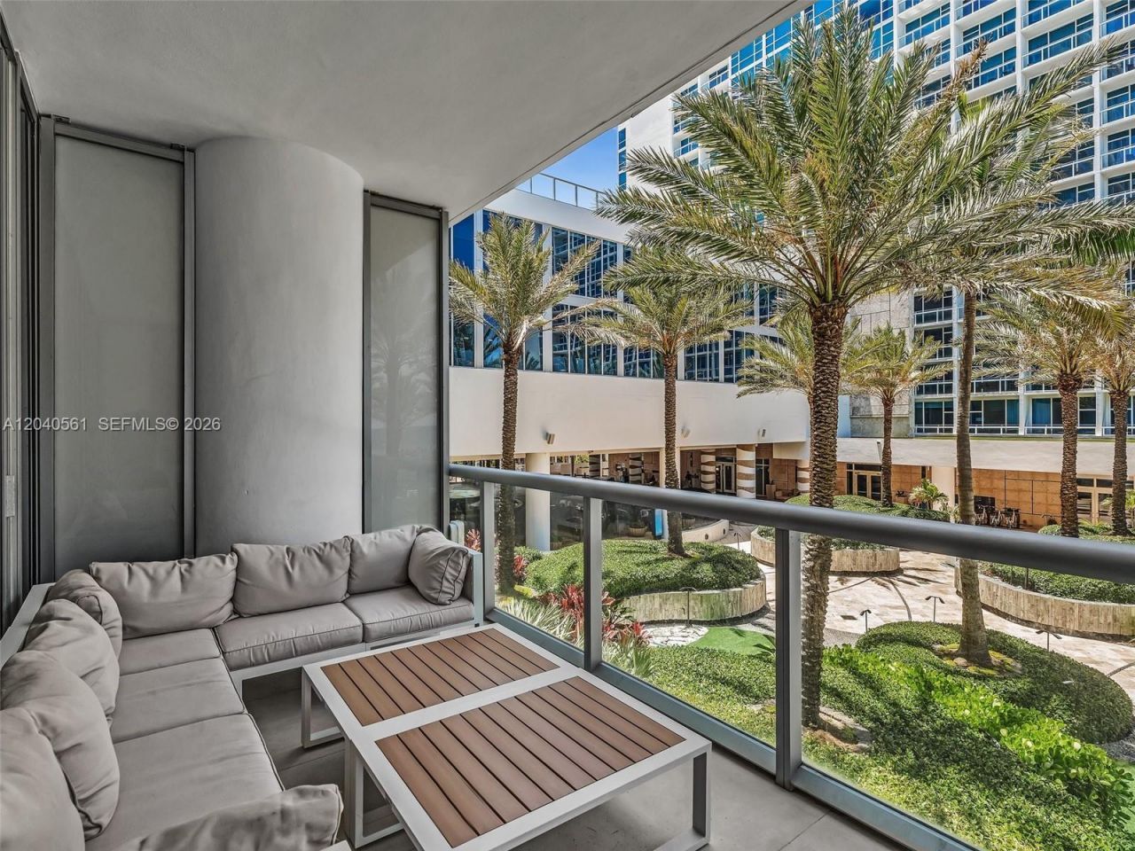 6799 Collins Ave, Unit 203, Miami Beach, FL 33141 Photo