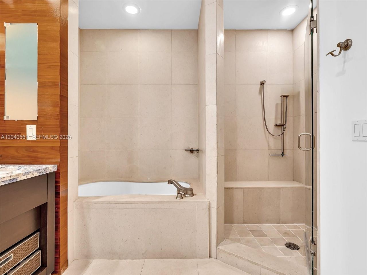 6799 Collins Ave, Unit 203, Miami Beach, FL 33141 Photo